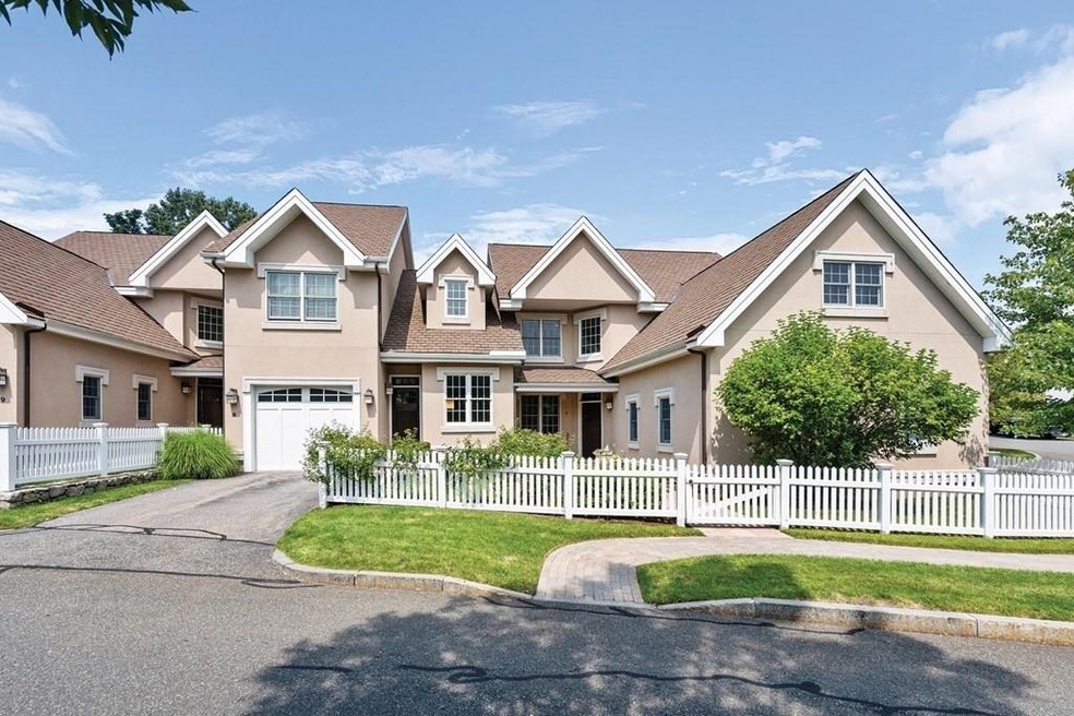 287 Langley Rd unit 7, Newton Center, MA 02459 - photo 1