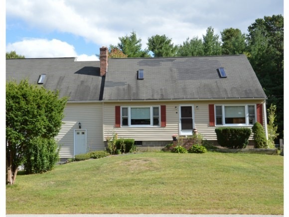 12 Dumaine Ave, Nashua, NH 03063 - photo 1