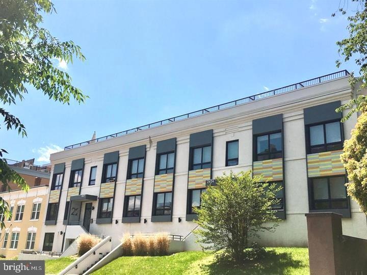 2422 17th St NW unit 304, Washington, DC 20009 - photo 1