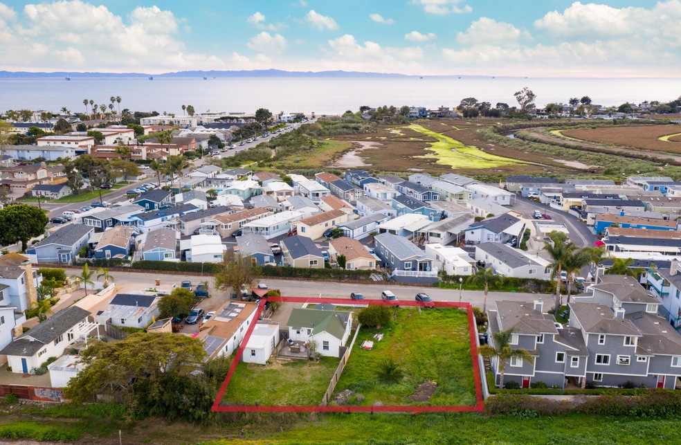 4610 4th St Aerial (beach)