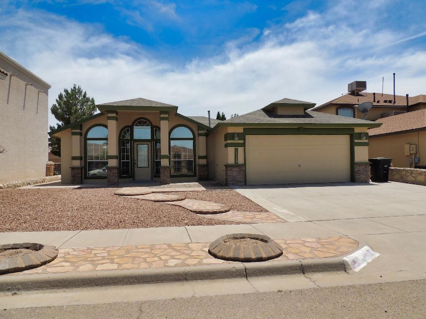 13736 Paseo Del Mar Dr, El Paso, TX 79928 - photo 1