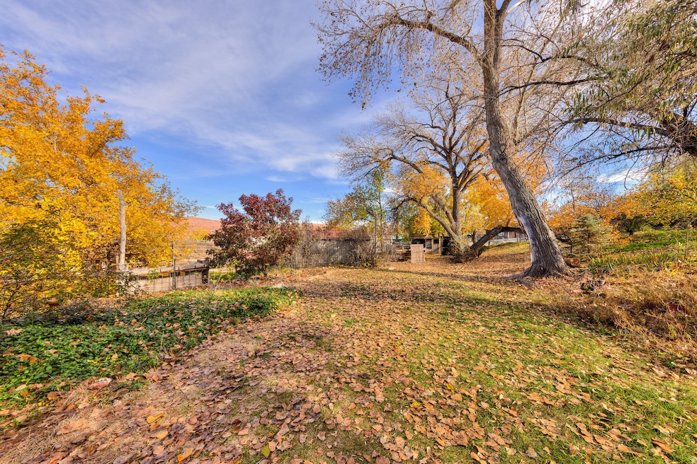 1431 S Mill Creek Dr, Moab, UT 84532 - photo 1