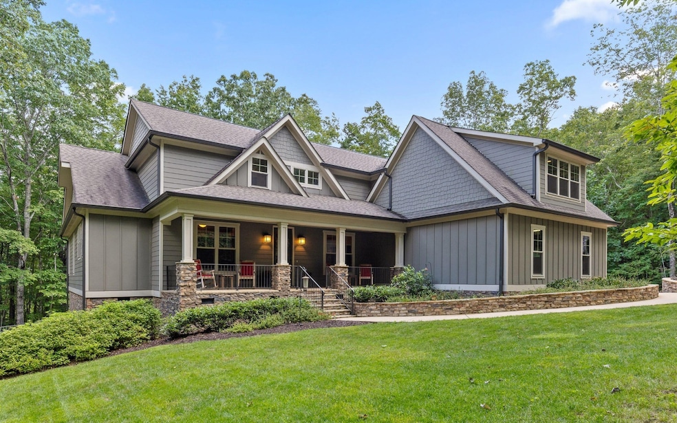 For Sale $839,900 • Co-Listing Agent
