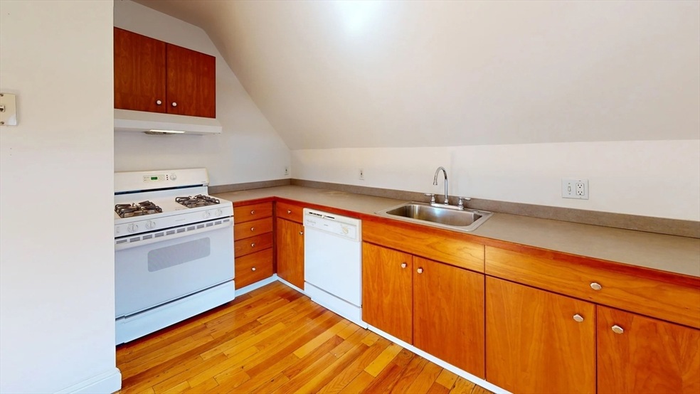 61 Museum St unit 3, Cambridge, MA 02138 - photo 1