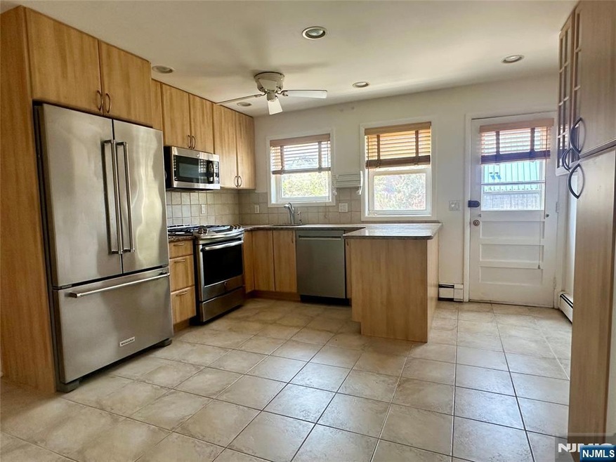 1-10 Virginia Dr unit A, Fair Lawn, NJ 07410 - photo 1