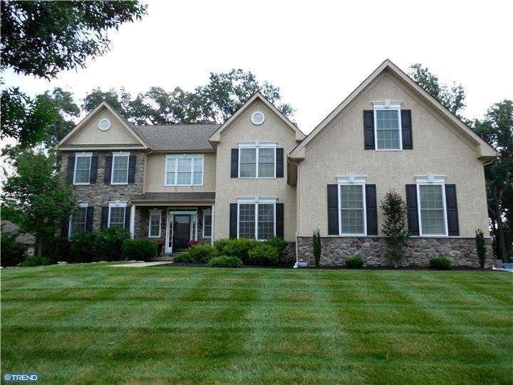 340 Sterling Ln, Downingtown, PA 19335 - photo 1