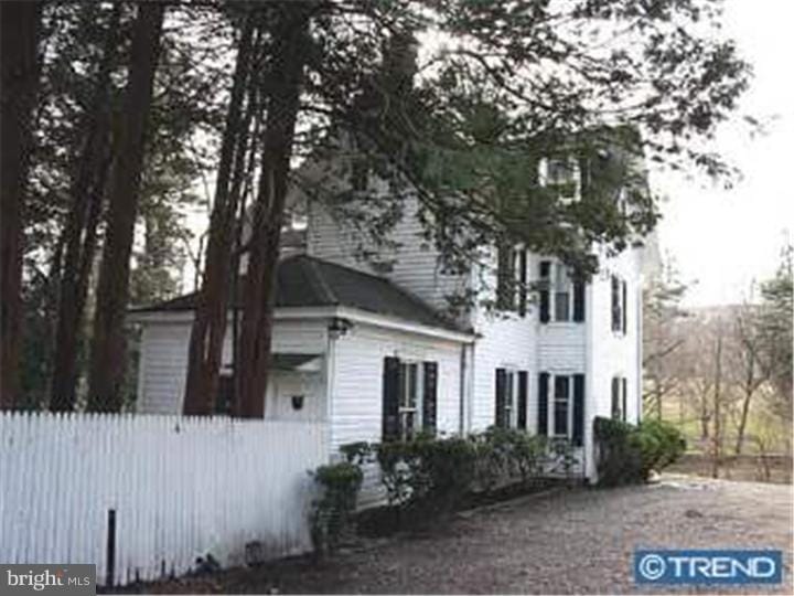 1426 County Line Rd, Bryn Mawr, PA 19010 - photo 1