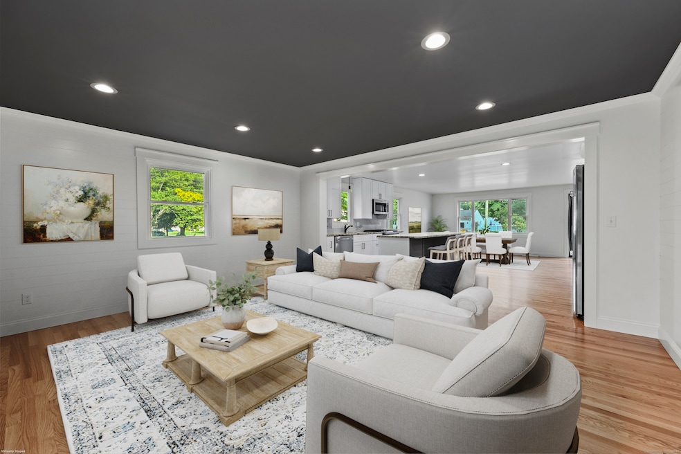 15 Lancaster Rd, Glastonbury, CT 06033 - photo 1