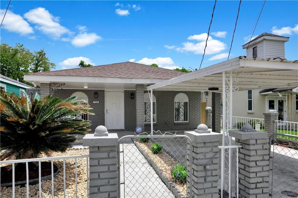 724 Thayer, New Orleans, LA 70114 - photo 1