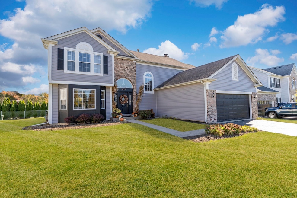 1655 Whispering Oaks Ct, West Chicago, IL 60185 - photo 1