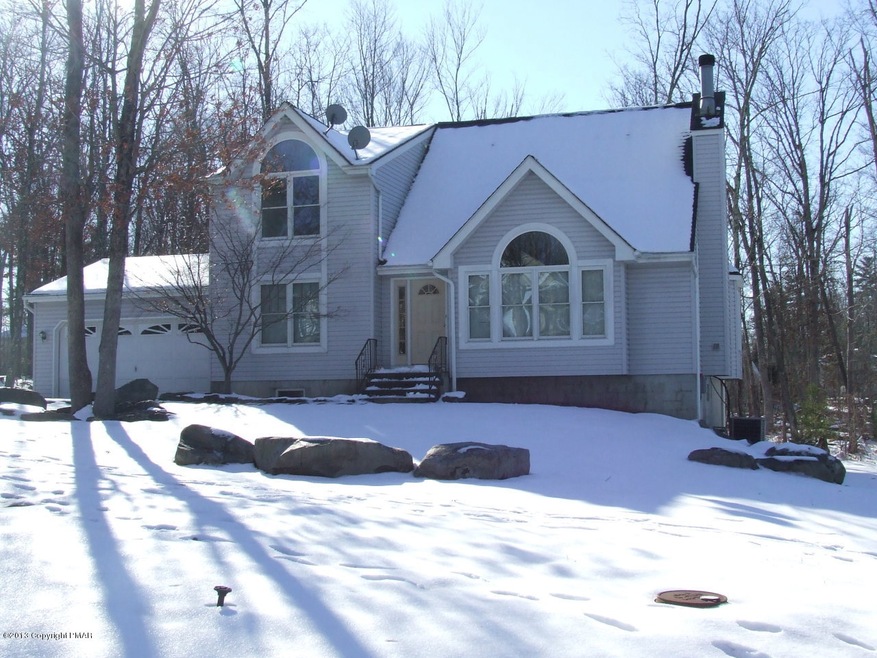 364 Escoll Dr, East Stroudsburg, PA 18301 - photo 1