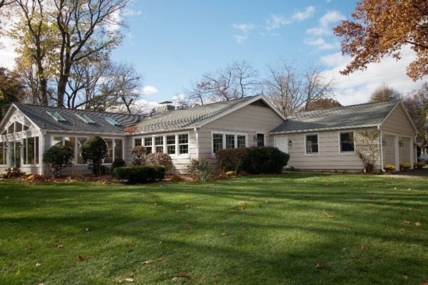 171 Atwater Rd, Springfield, MA 01107 - photo 1