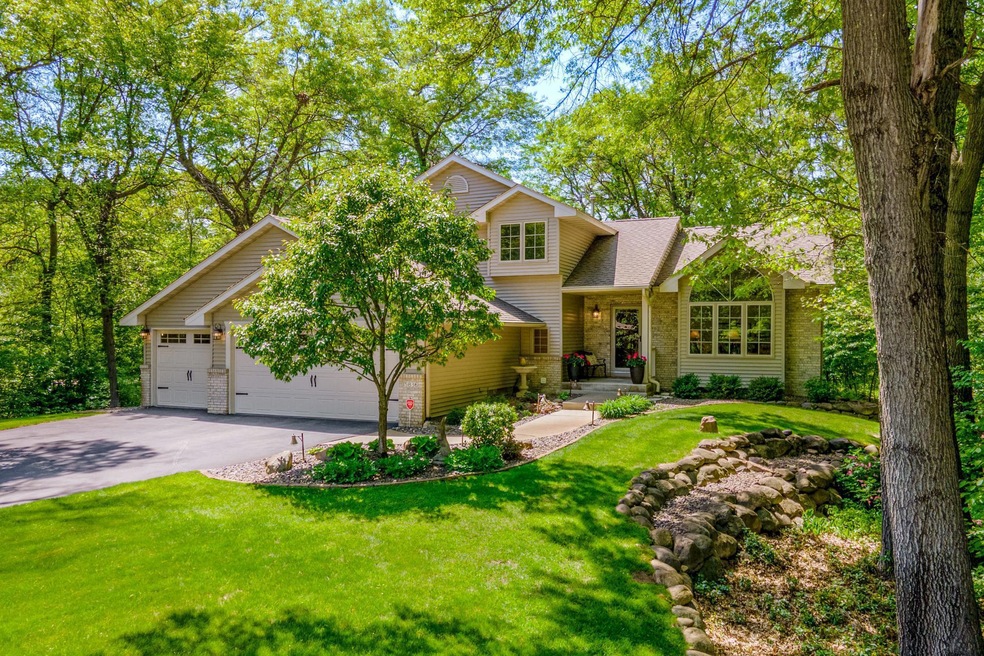 Welcome to 15836 Zumbrota St NE in Ham Lake!