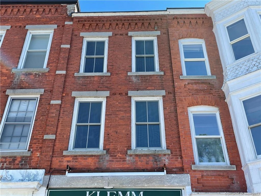 21 West St unit 2, Litchfield, CT 06759 - photo 1