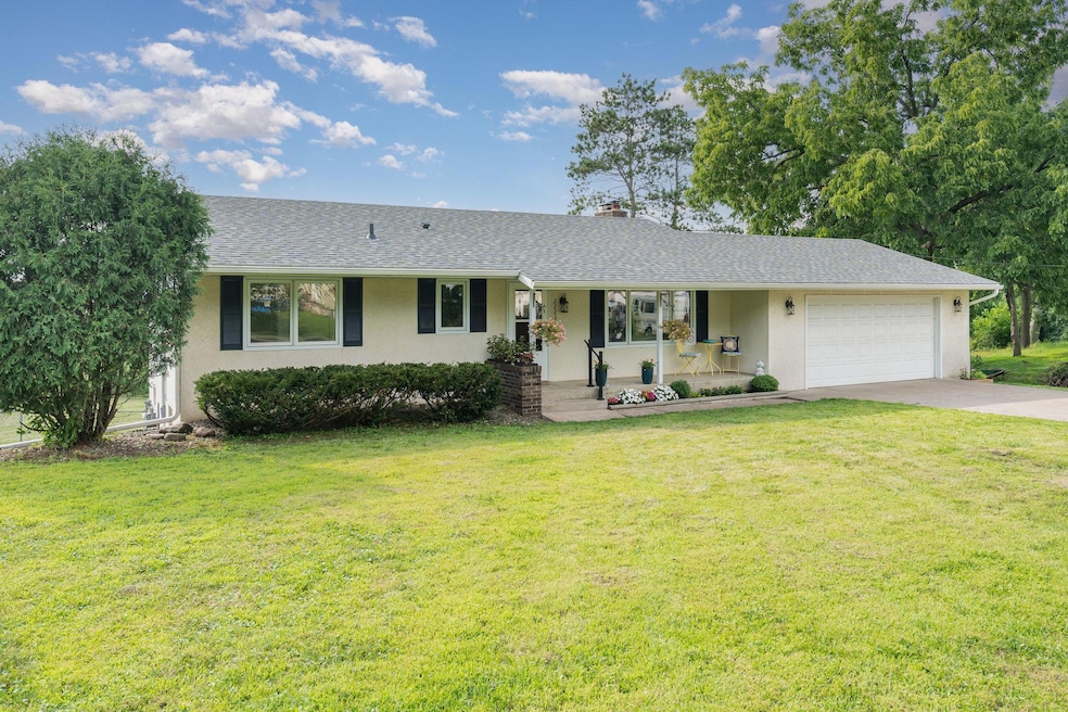 2223 Duluth St, Saint Paul, MN 55109 - photo 1