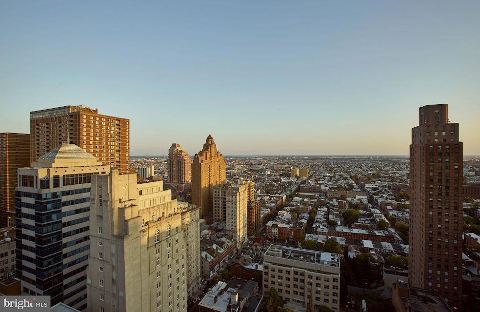 1616 Walnut St unit 2B-0302, Philadelphia, PA 19103 - photo 1