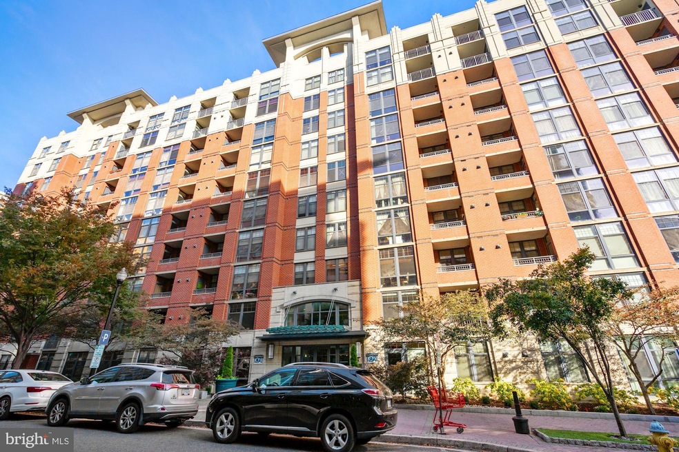 Clarendon 1021 unit 532, Arlington, VA 22201 - photo 1