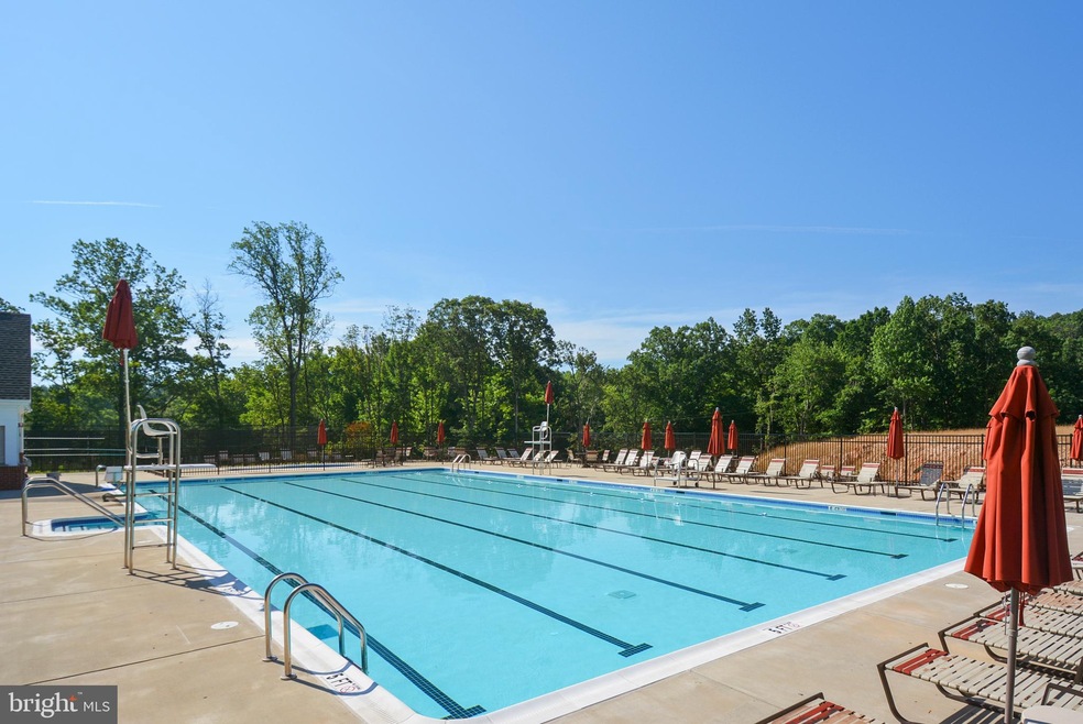 7670 Elmcrest Rd, Hanover, MD 21076 - photo 1