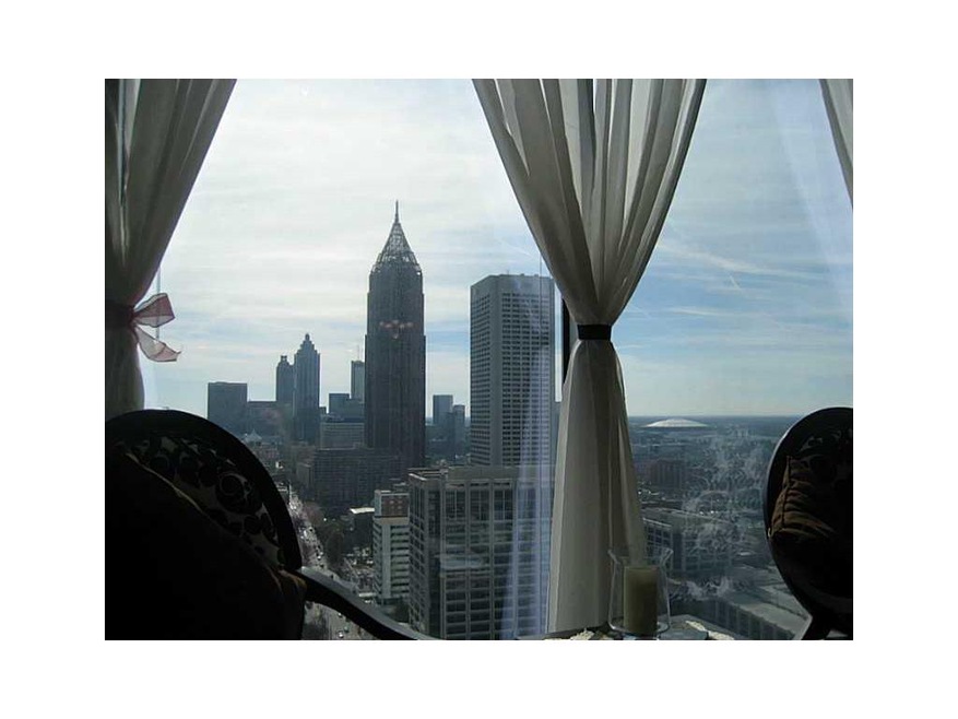 View. Awesome 30th floor views!