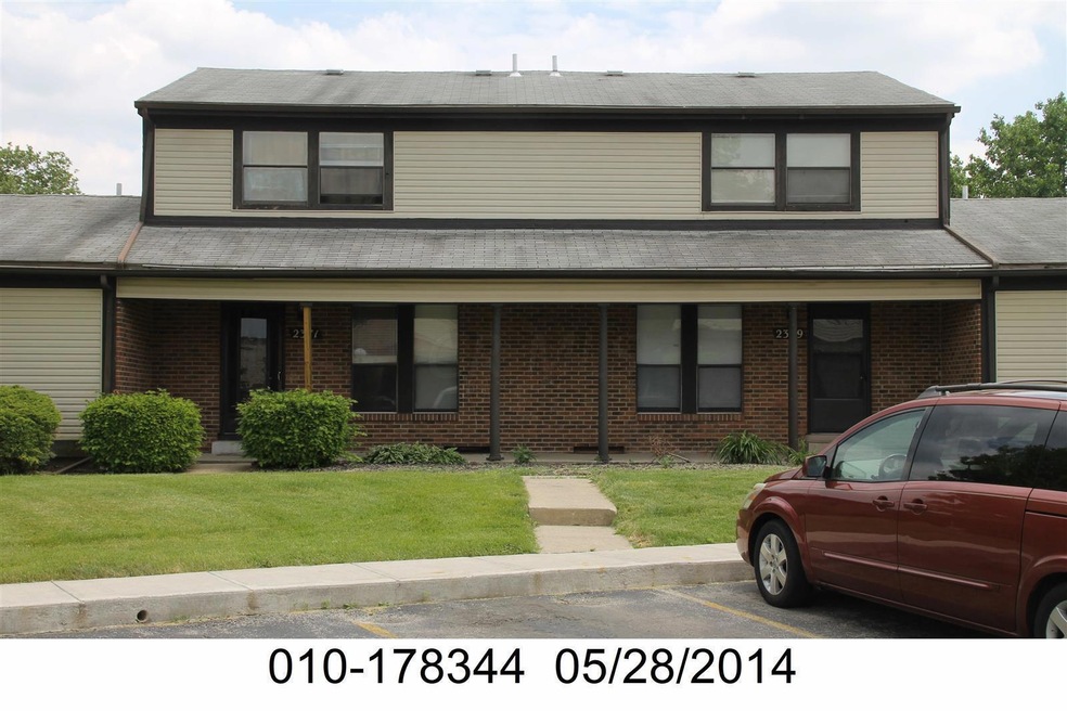 LAURELWOOD PHOTO