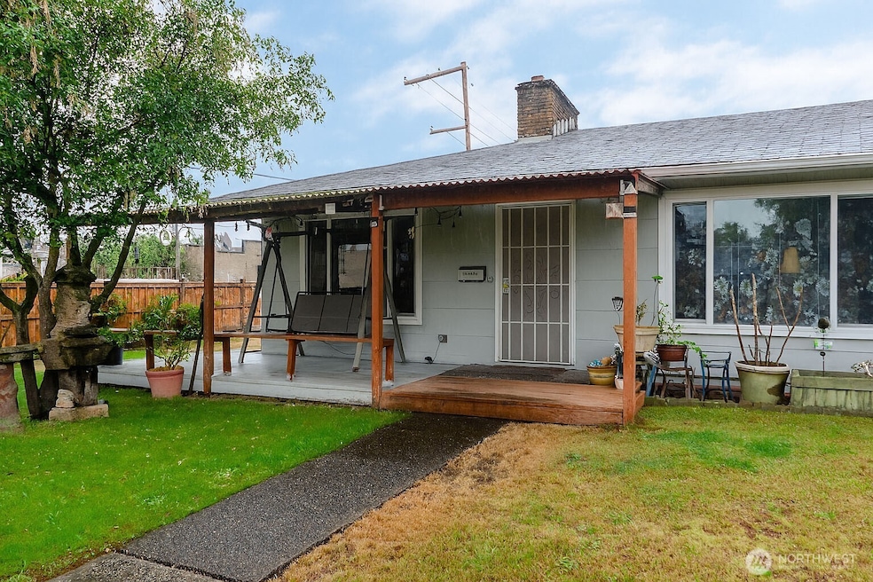 For Sale $450,000 • Co-Listing Agent