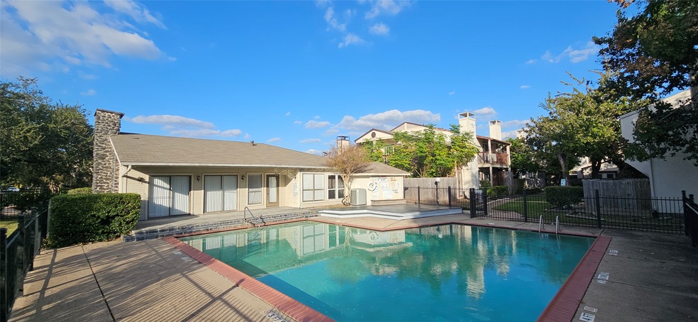 3875 Tanglewilde St unit 3875, Houston, TX 77063 - photo 1