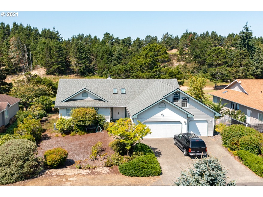 19 Onadoone Ct, Florence, OR 97439 - photo 1