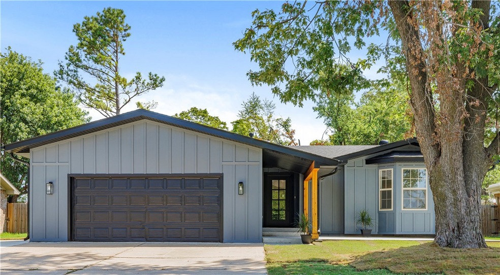 1110 NW G St, Bentonville, AR 72712 - photo 1