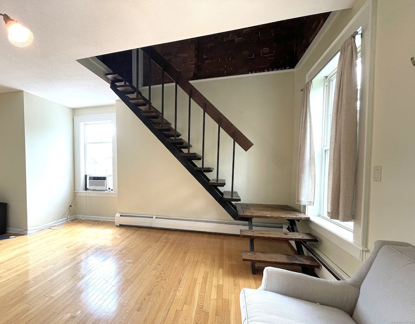 352 Greene St unit 3, New Haven, CT 06511 - photo 1