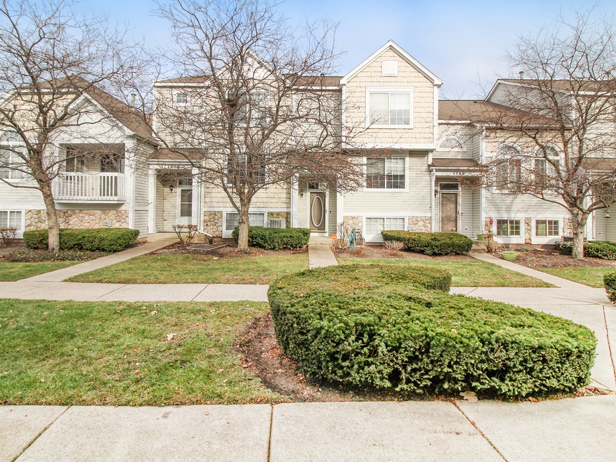 COVES OF HARBOR SPRINGS CONDO READY FOR YOU!!