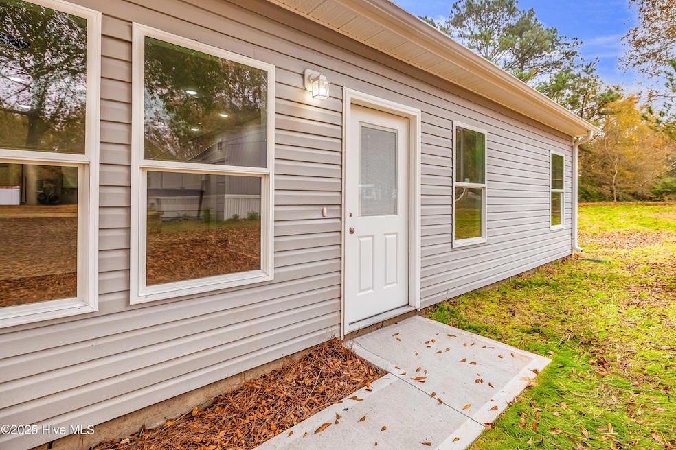 1305 Croomsbridge Rd, Burgaw, NC 28425 - photo 1