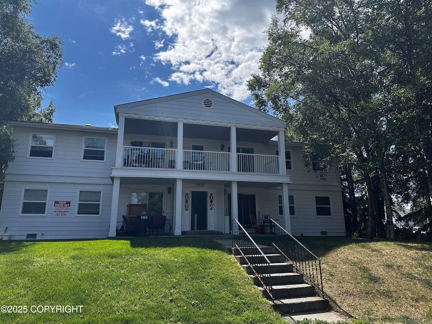 3910 Malaspina #4