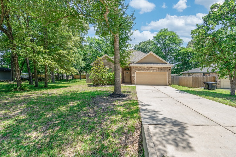 28706 Champion Oaks Dr, Magnolia, TX 77354 - photo 1