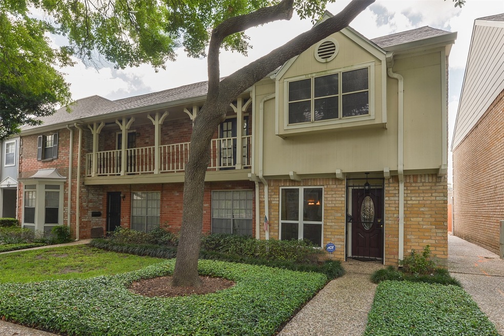 1527 W Sam Houston Pkwy S, Houston, TX 77042 - photo 1