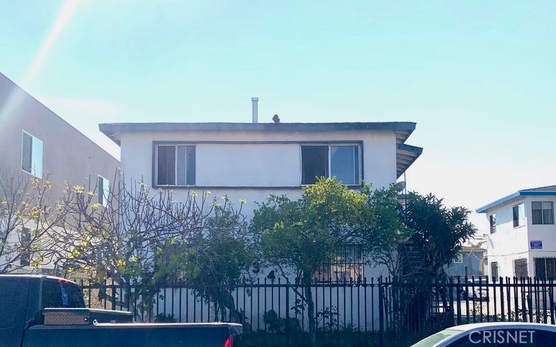 4834 Saturn St, Los Angeles, CA 90019 - photo 1