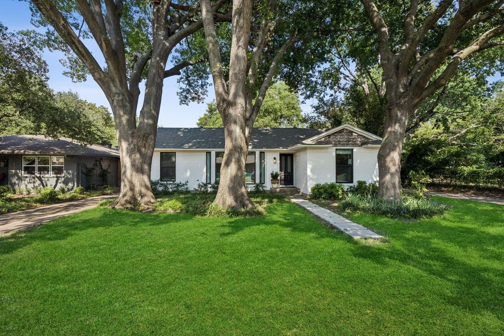 6118 Saratoga Cir, Dallas, TX 75214 - photo 1