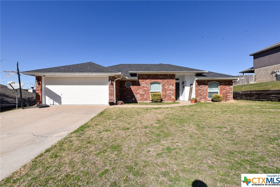913 Northern Dancer Dr, Copperas Cove, TX 76522 - photo 1