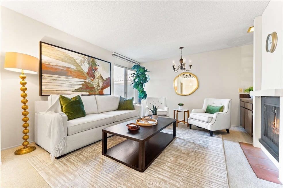 Under Contract $989,000