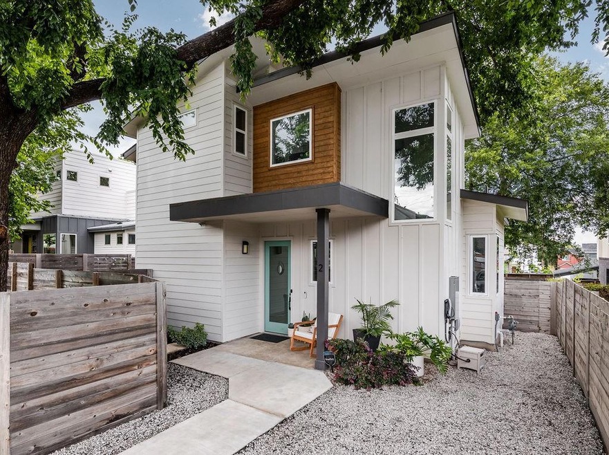Welcome to luxurious East Austin living at its fin