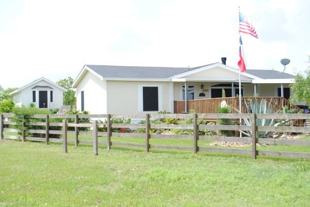 13902 County Road 184, Alvin, TX 77511 - photo 1