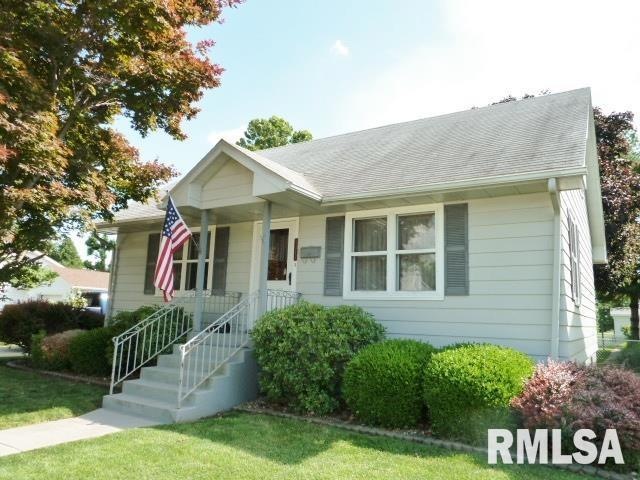 1317 Pulaski St, Lincoln, IL 62656 - photo 1