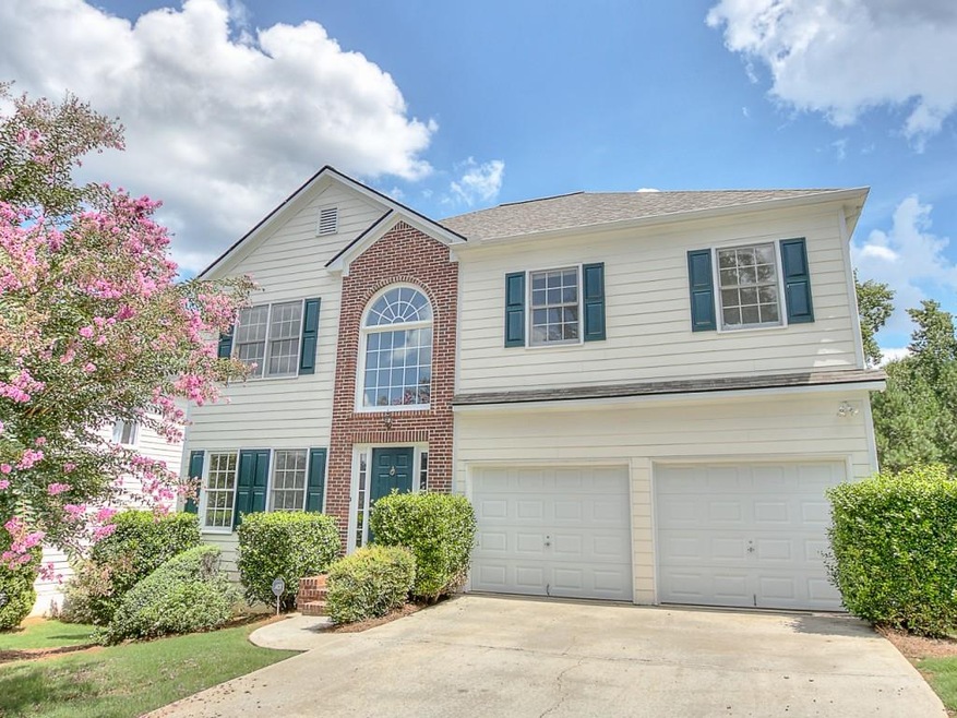 Well maintained beauty in active community