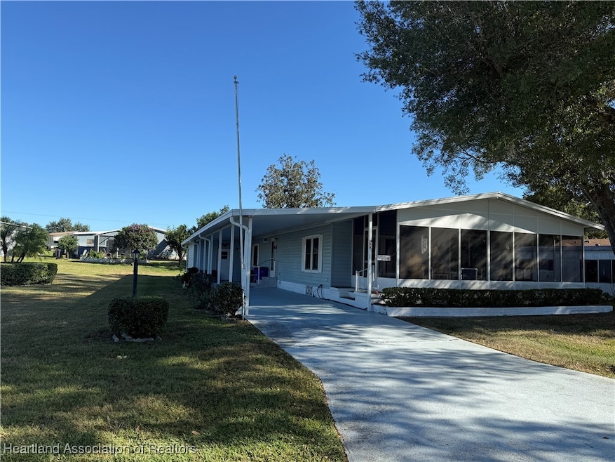 27 Venetian Pkwy, Lake Placid, FL 33852 - photo 1