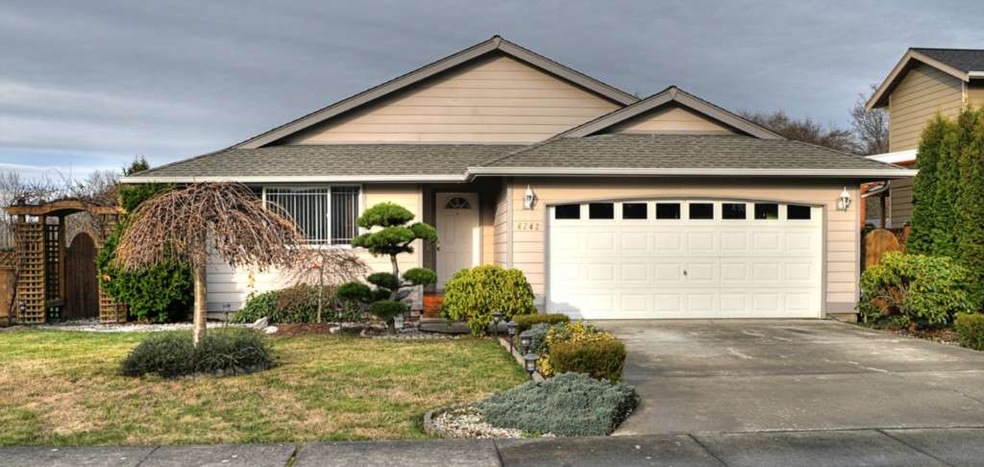 4742 Moonglow Place, Blaine, WA 98230 - photo 1