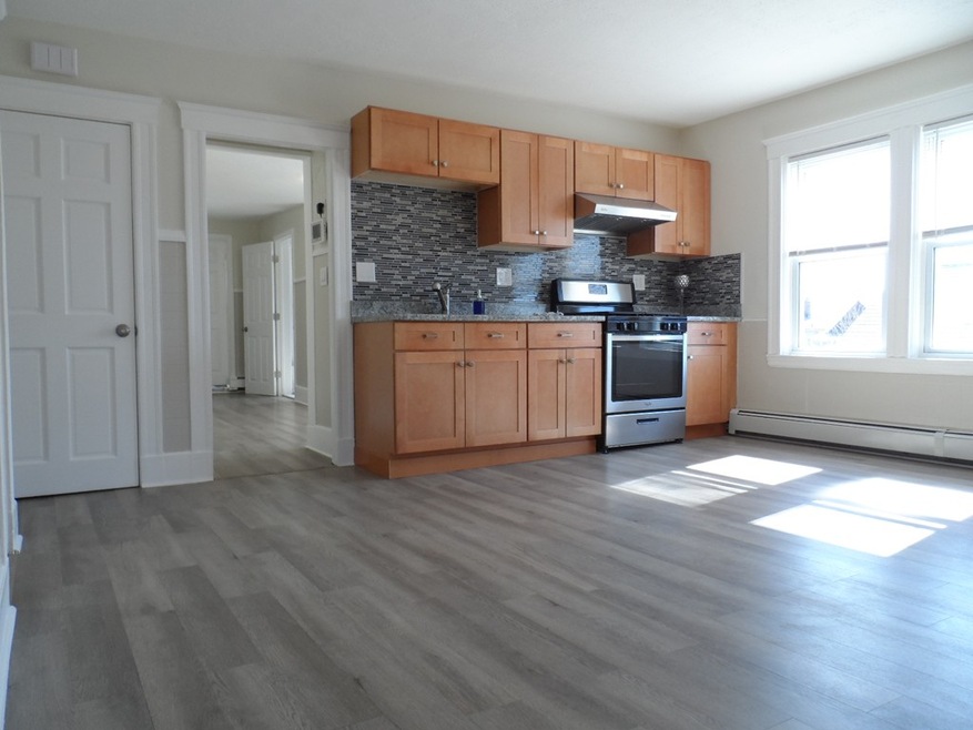17 Sewall St unit 3, Somerville, MA 02145 - photo 1