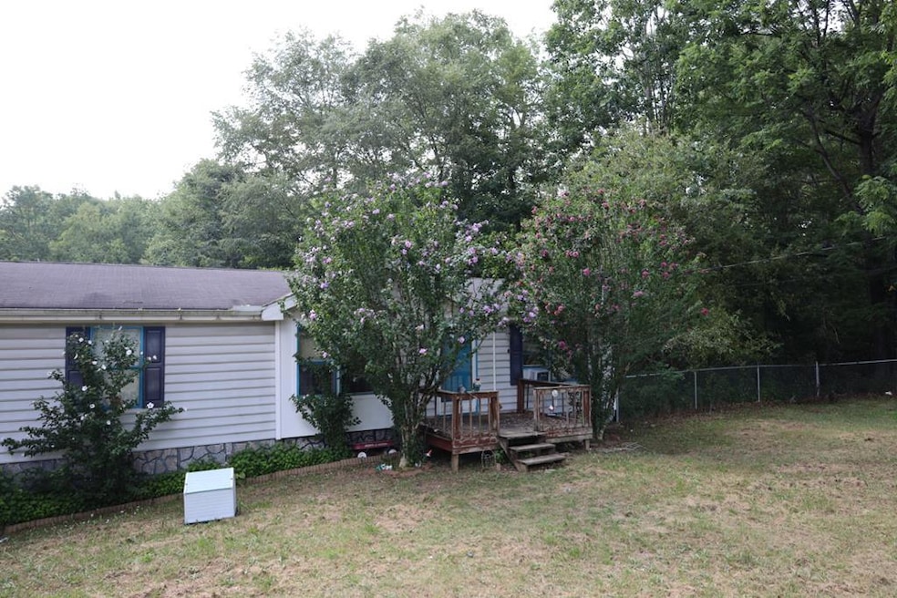 9156 Sewell Creek Rd, Meadow Bridge, WV 25976 - photo 1