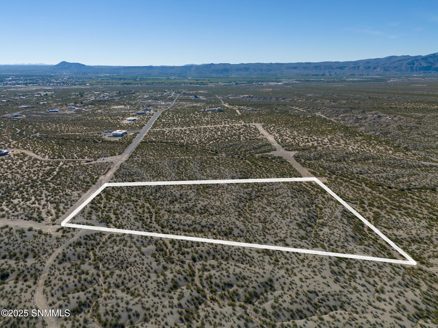 2415 Eclipse Rd unit Lot 17, Las Cruces, NM 88012 - photo 1
