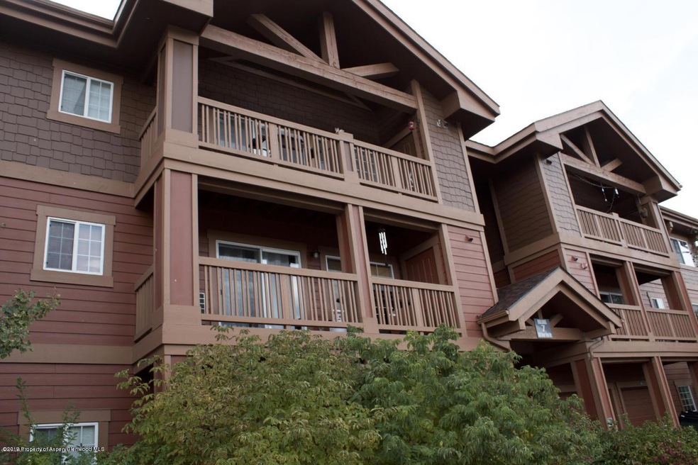 560 riverview