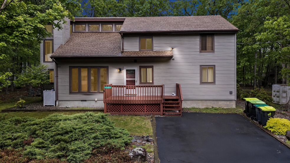 1117 Belaire Dr, East Stroudsburg, PA 18301 - photo 1