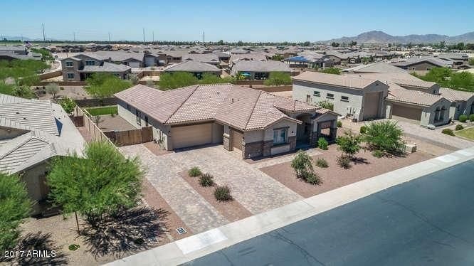 18275 W Sells Dr Goodyear AZ-small-001-5